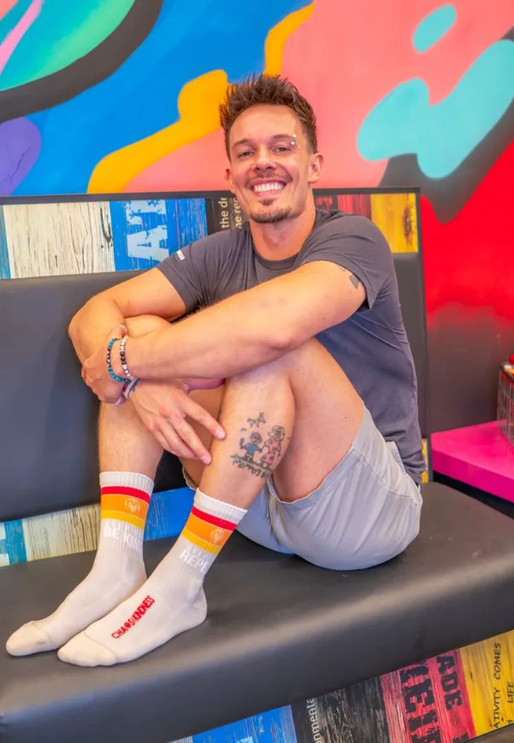 BE KIND RETRO — TAN SOCKS