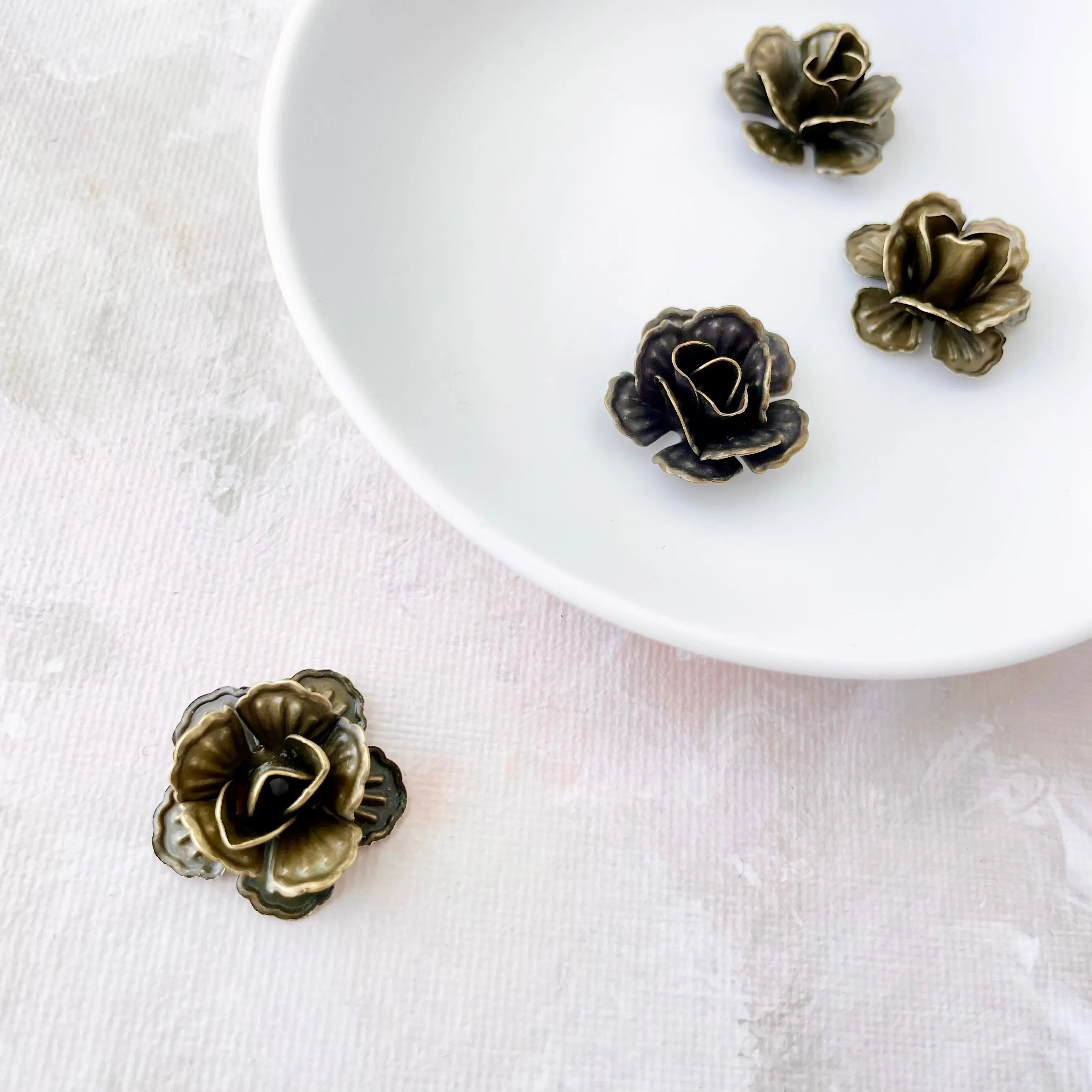 Metal Styling Flowers for Flat Lays ~ MUST HAVE