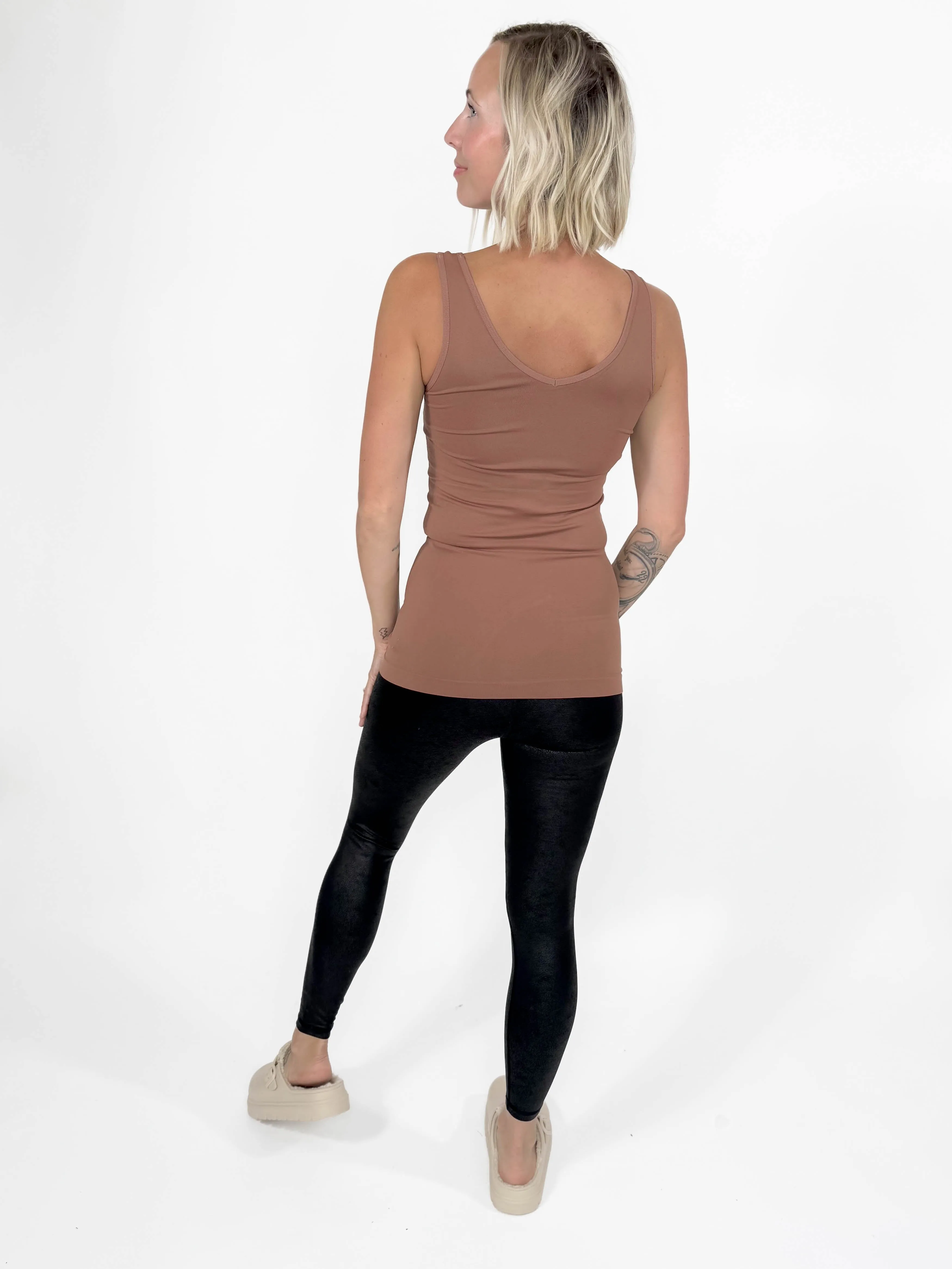 Must Have Seamless Reversible Tank- MOCHA