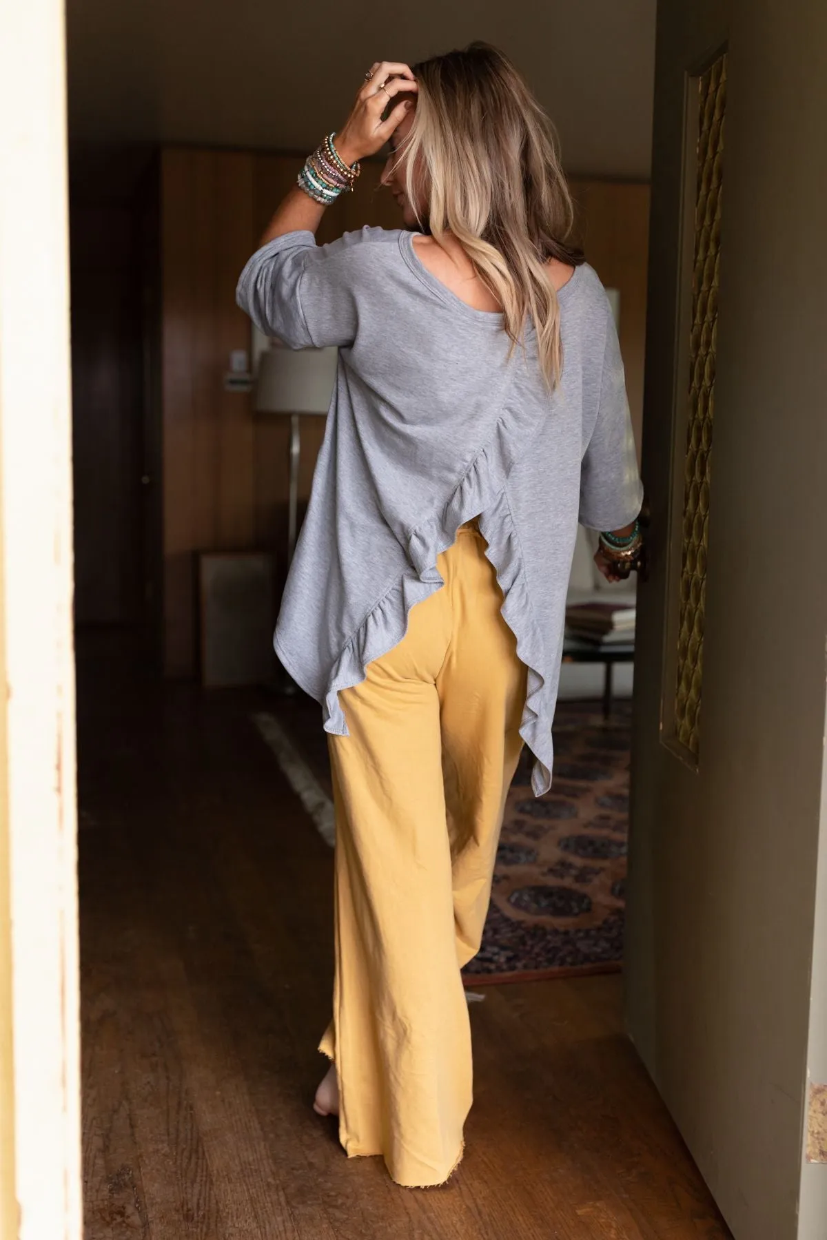 The Nest Must Have High Low Tee - Heather Gray