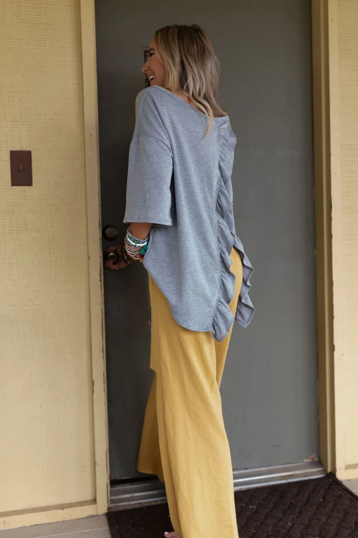 The Nest Must Have High Low Tee - Heather Gray
